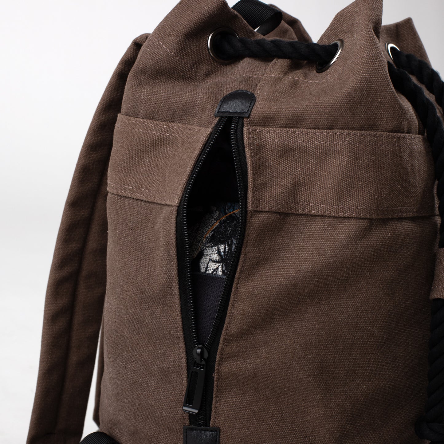 "Barrage" Gear Bag - Brown